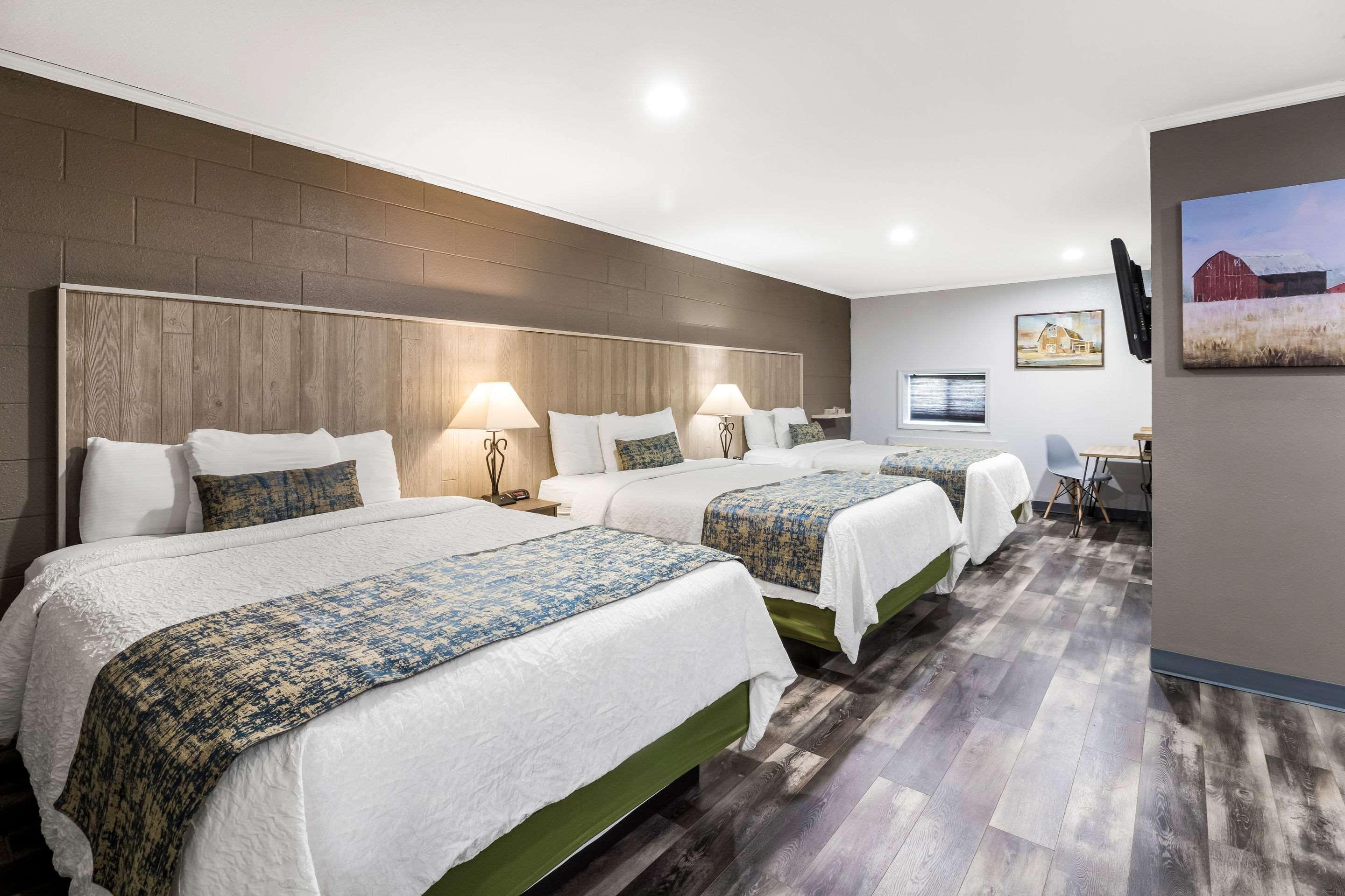 Rodeway Inn Cadiz Eksteriør billede