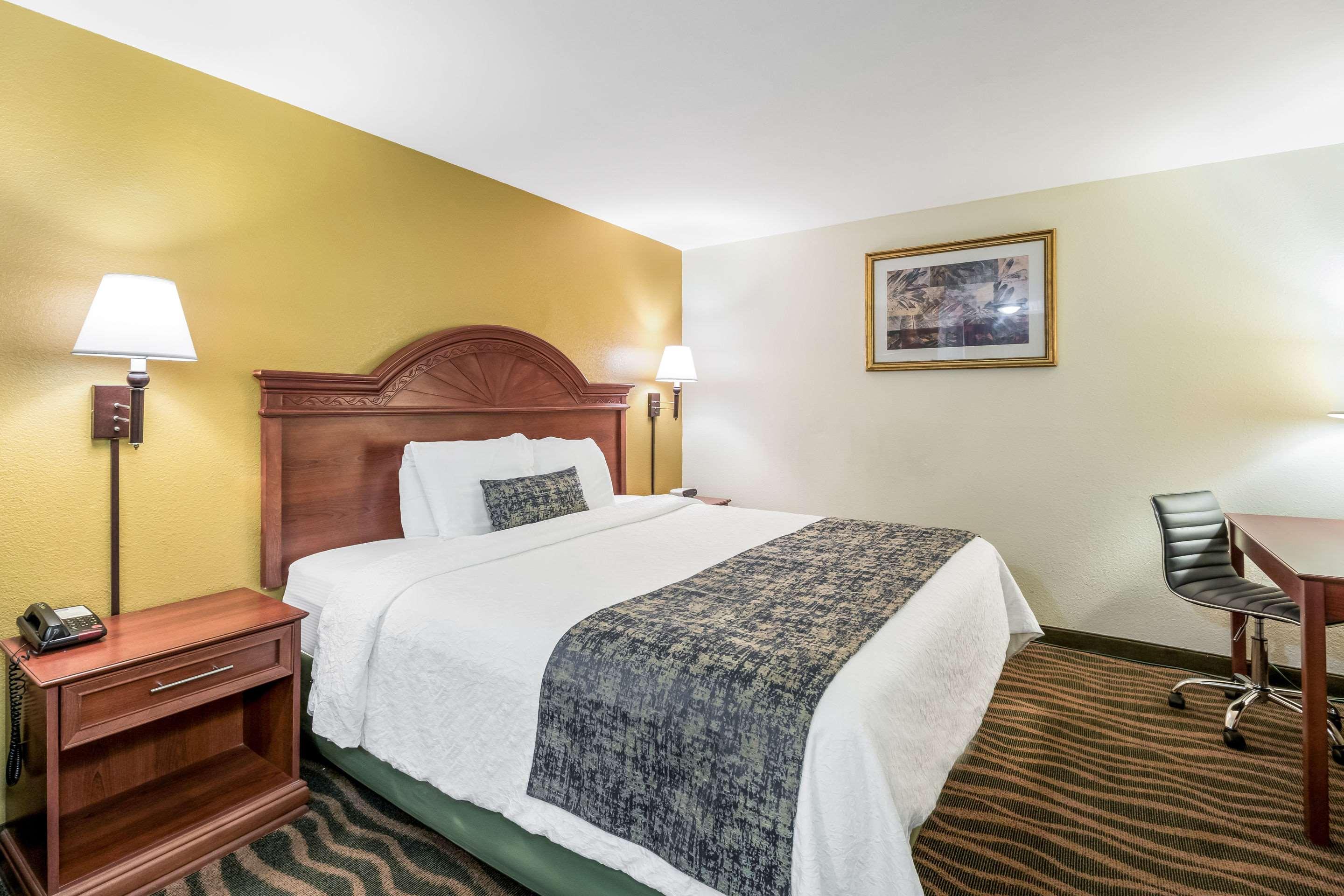 Rodeway Inn Cadiz Eksteriør billede