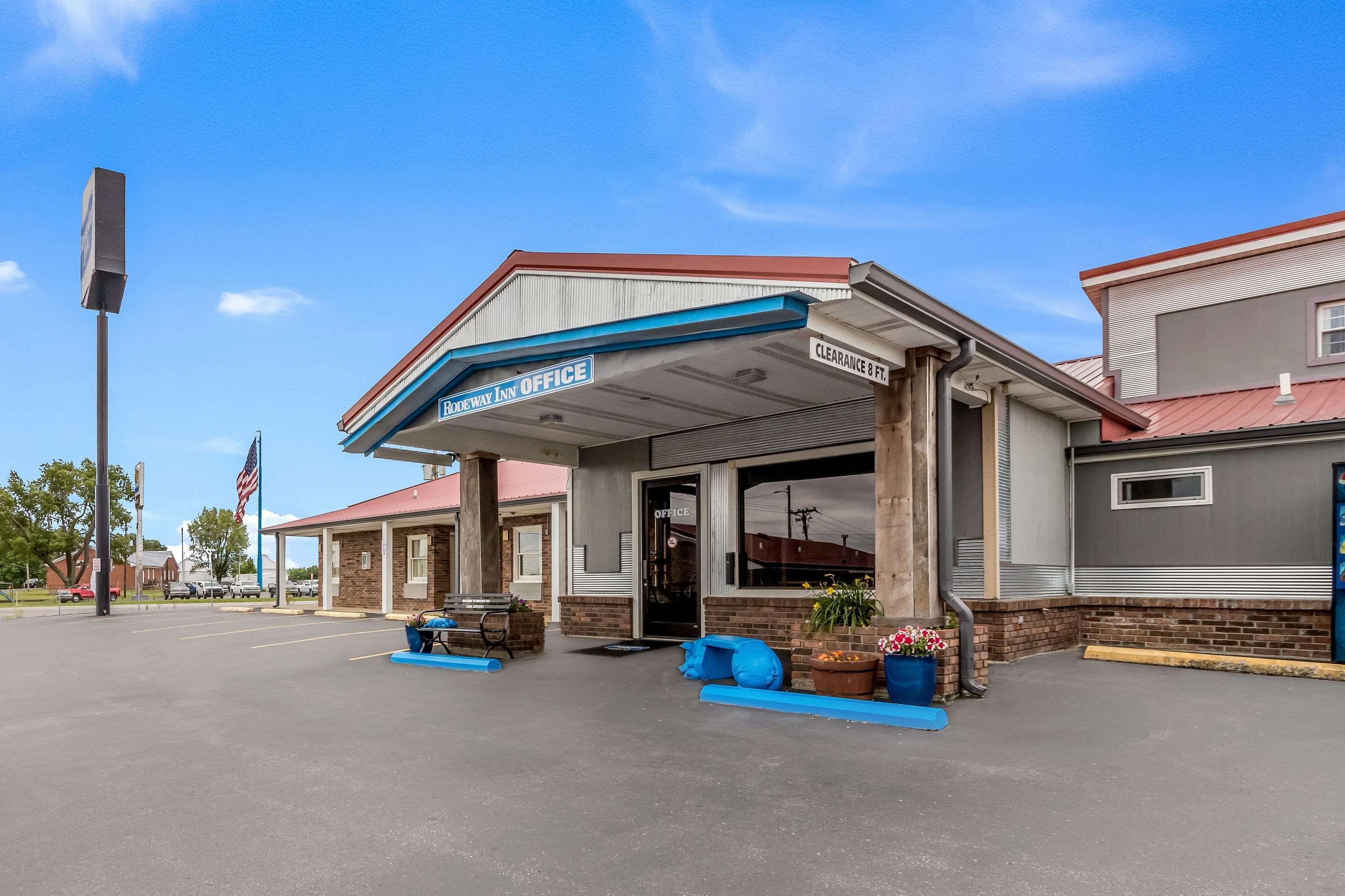 Rodeway Inn Cadiz Eksteriør billede